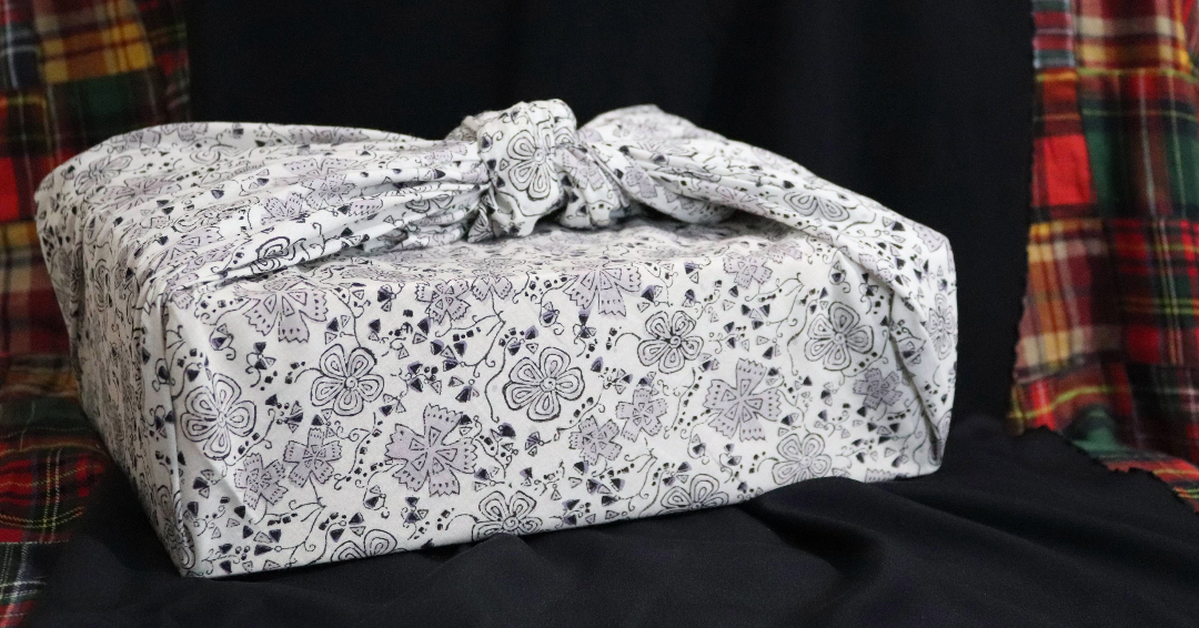 Set of 3: Reusable Furoshiki Gift Wraps in Honeydew Print